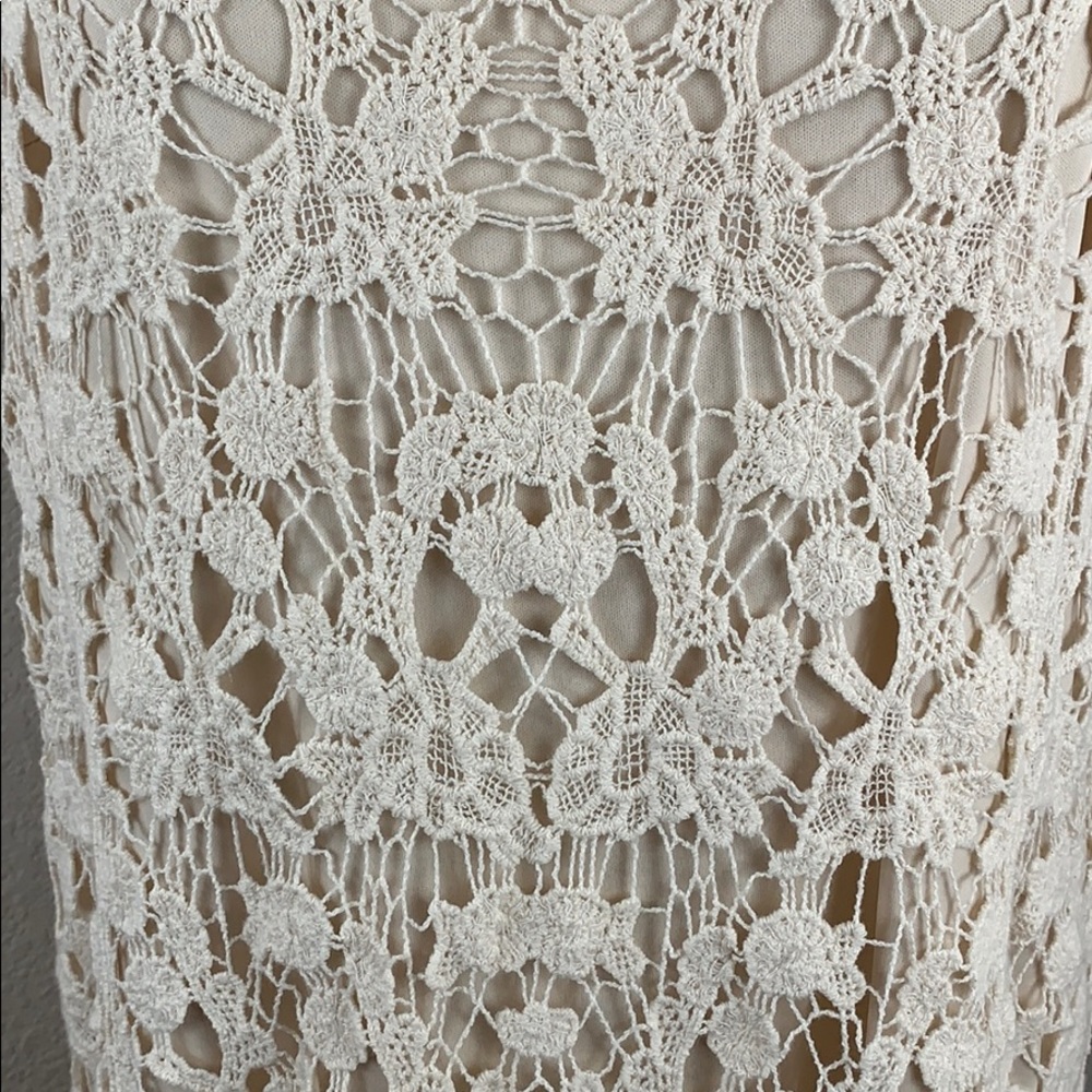 Lauren Conrad sleeveless crochet lace dress - Picture 5 of 10